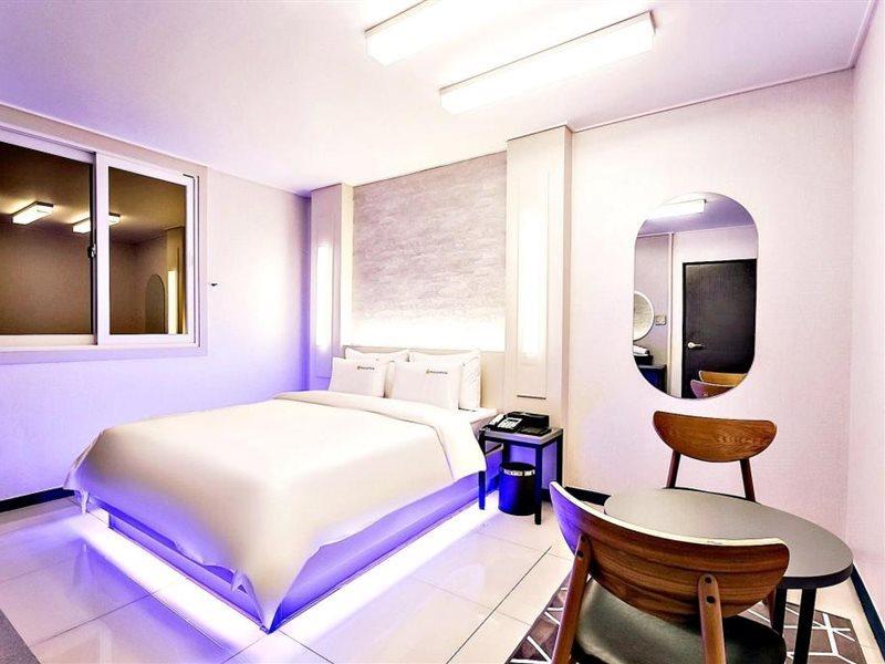 Ballantine Business Hotel Gwangju Metropolitan City Exterior foto