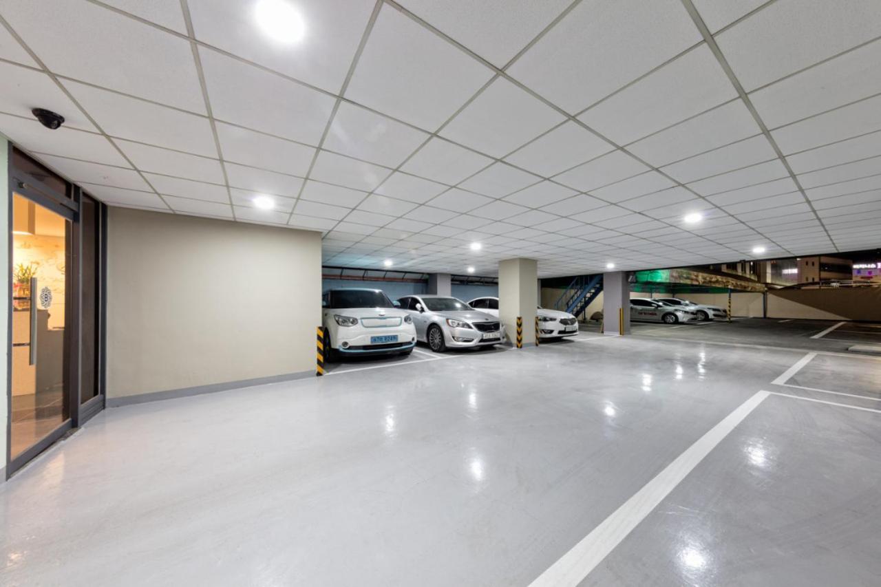 Ballantine Business Hotel Gwangju Metropolitan City Exterior foto
