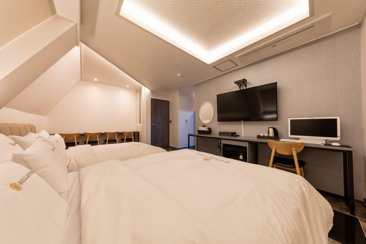 Ballantine Business Hotel Gwangju Metropolitan City Exterior foto